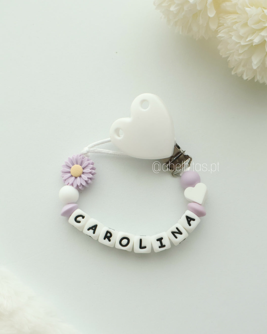 Prendedor de chupeta com nome - Flor lilás