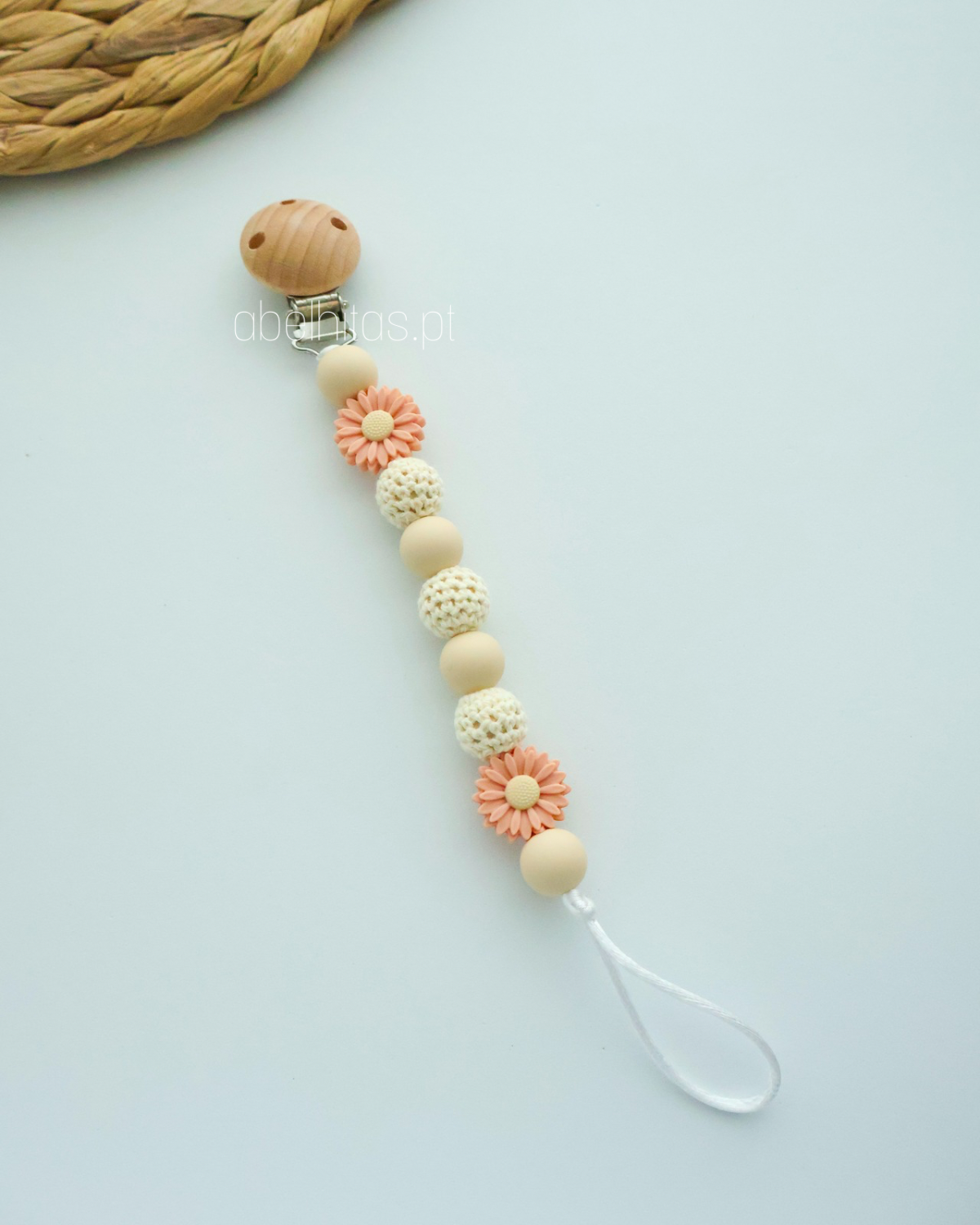Prendedor de chupeta sem nome - Flores
