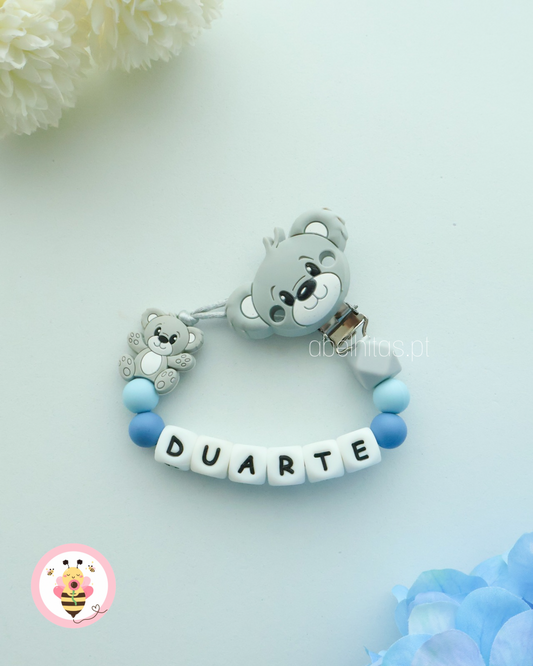 Prendedor de chupeta com nome - Urso cinza