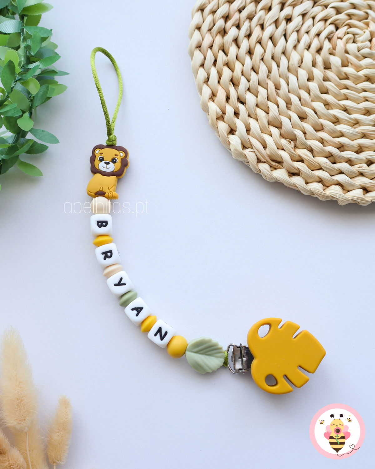 Prendedor de chupeta com nome - Leão
