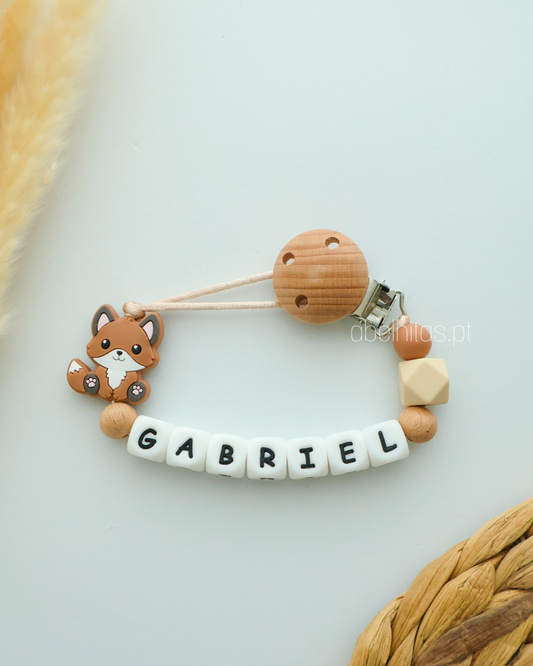 Prendedor de chupeta com nome - Raposa