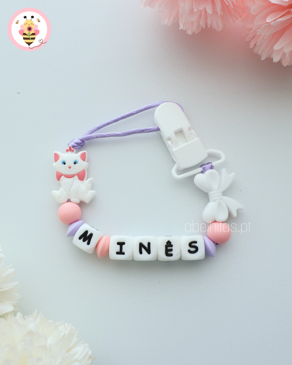 Prendedor de chupeta com nome - Gata Marie