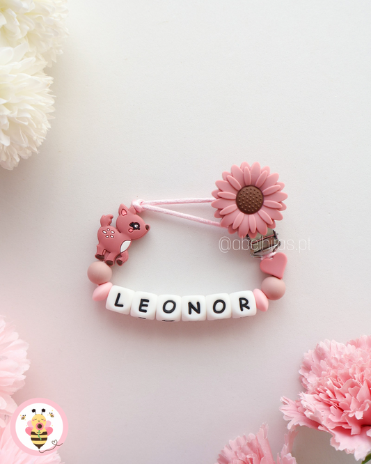 Prendedor de chupeta com nome - Veado