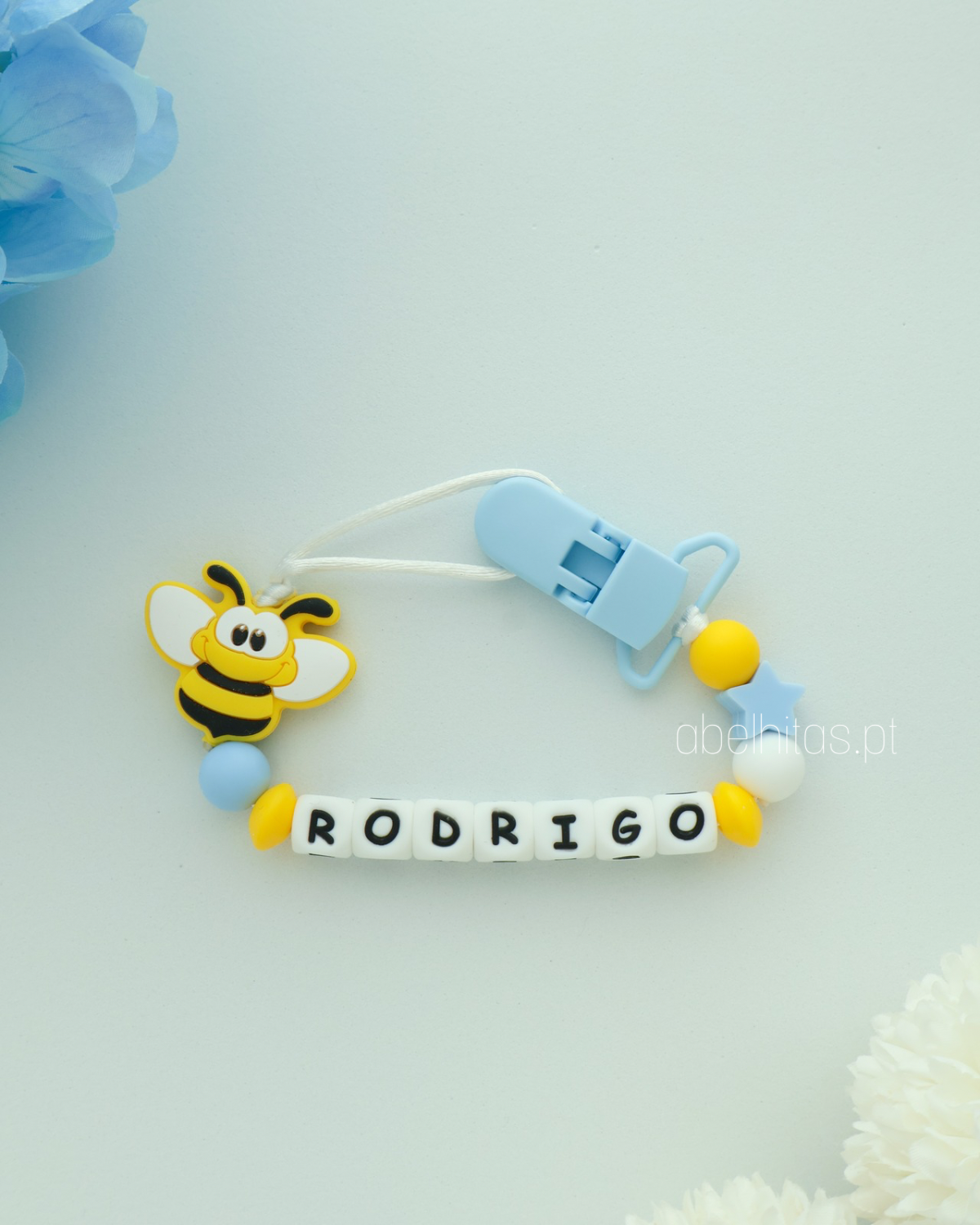 Prendedor de chupeta com nome - Abelha