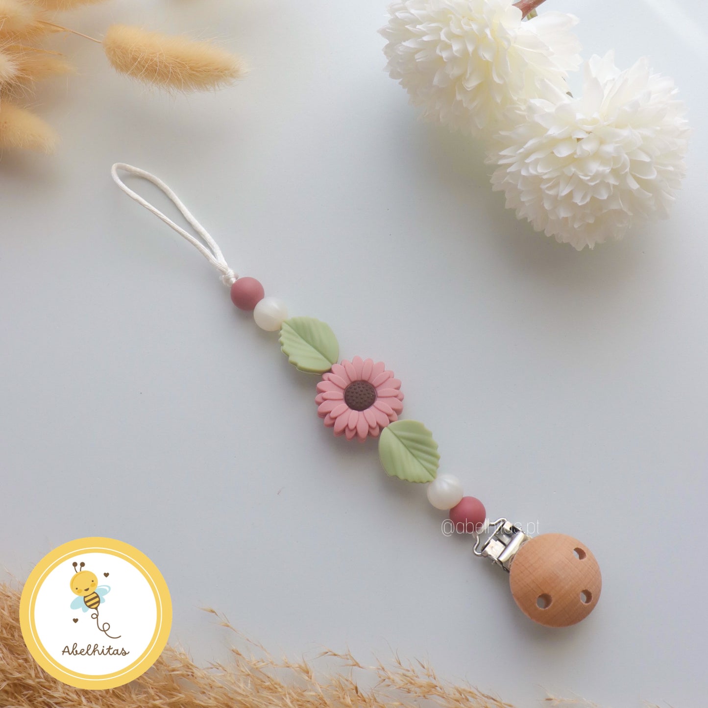 Nameless Pacifier Clip - Flower
