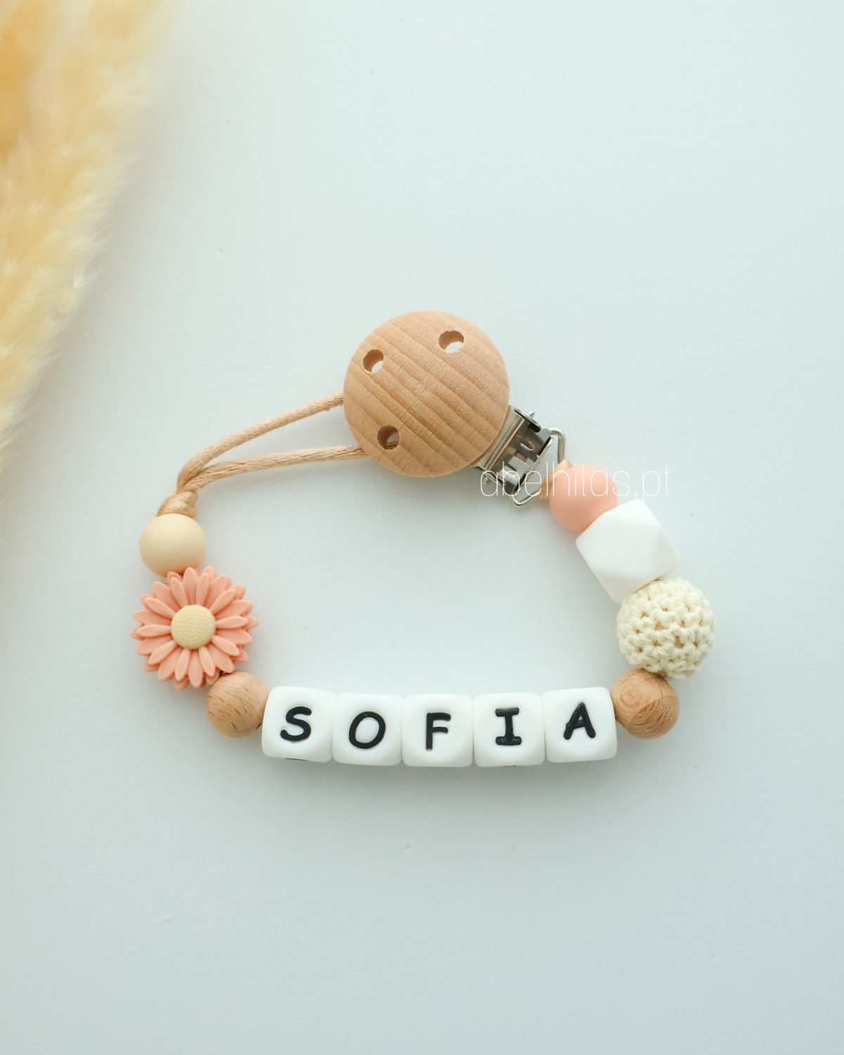 Prendedor de chupeta com nome - Flor pêssego