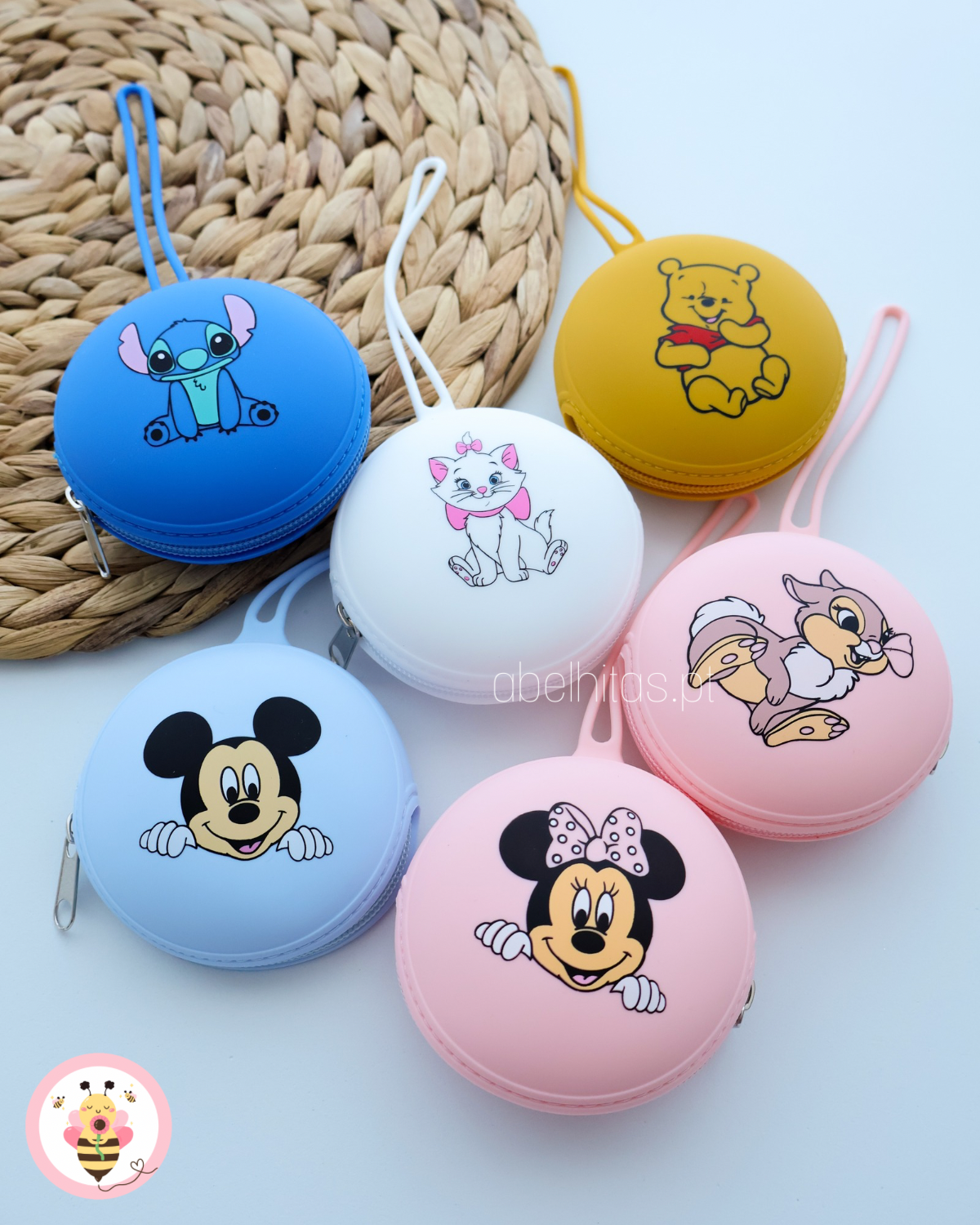 Bolsa porta-chupetas com desenho