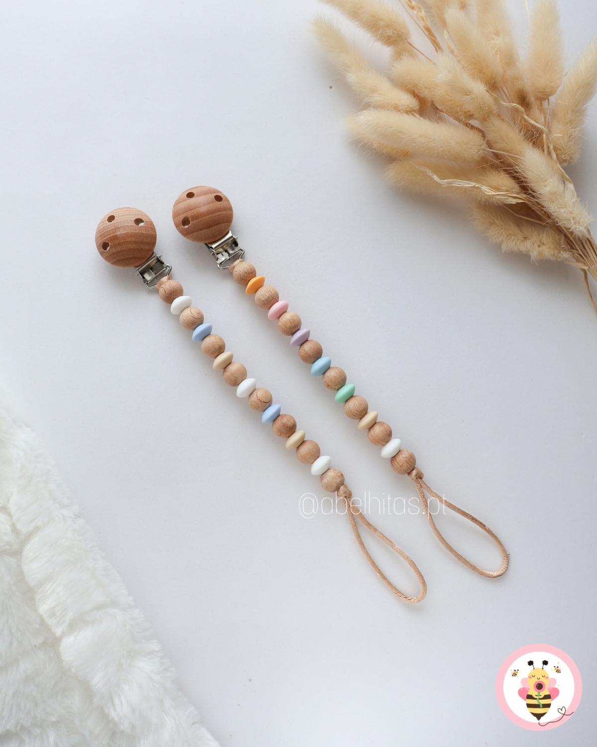 Prendedor de chupeta sem nome - Cores