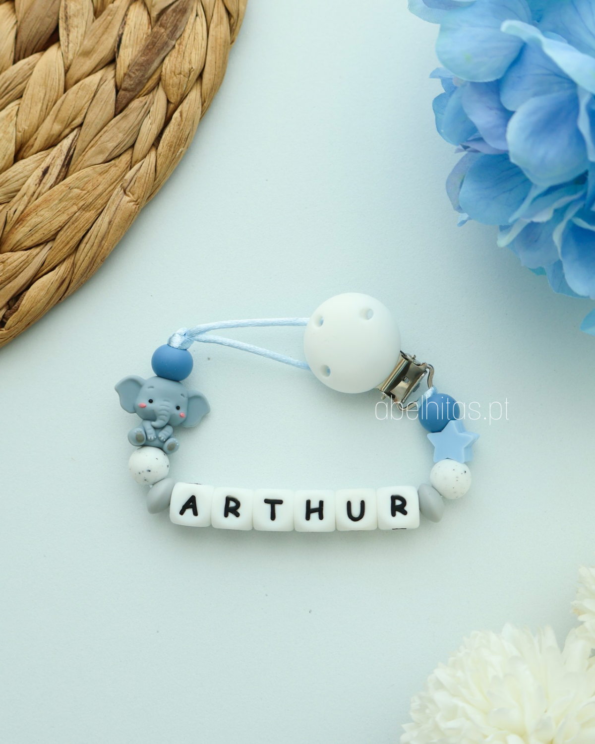 Prendedor de chupeta com nome - Elefante