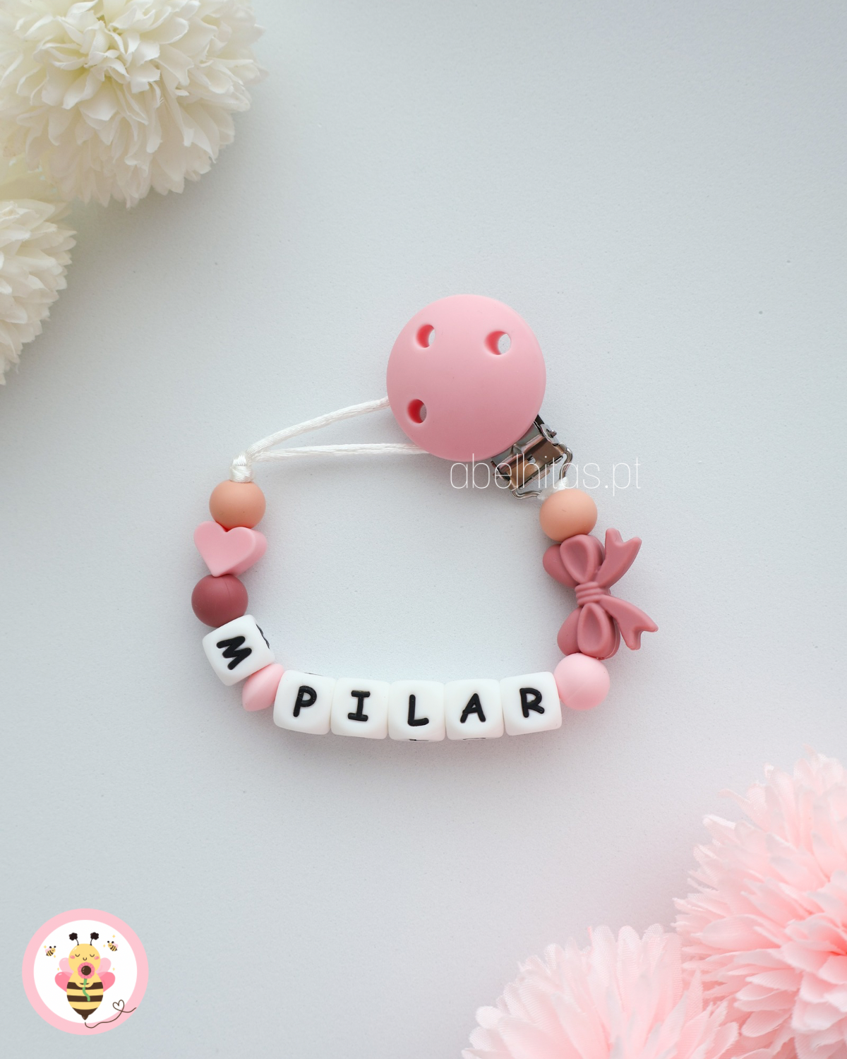 Prendedor de chupeta com nome - Laço rosa escuro