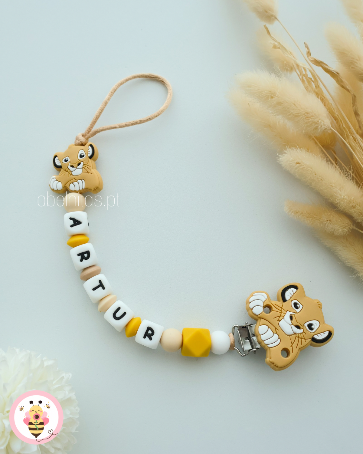 Prendedor de chupeta com nome - Simba