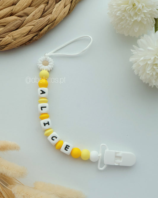 Prendedor de chupeta com nome - Flor branca