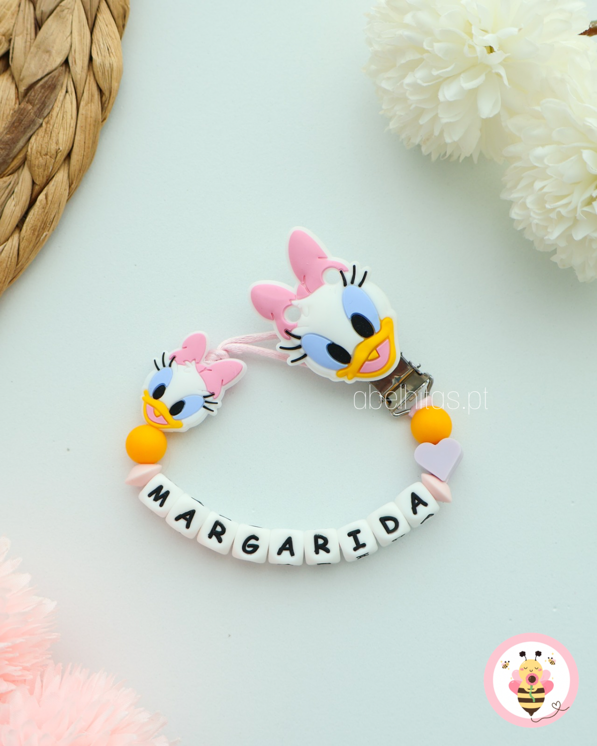 Prendedor de chupeta com nome - Pata Margarida