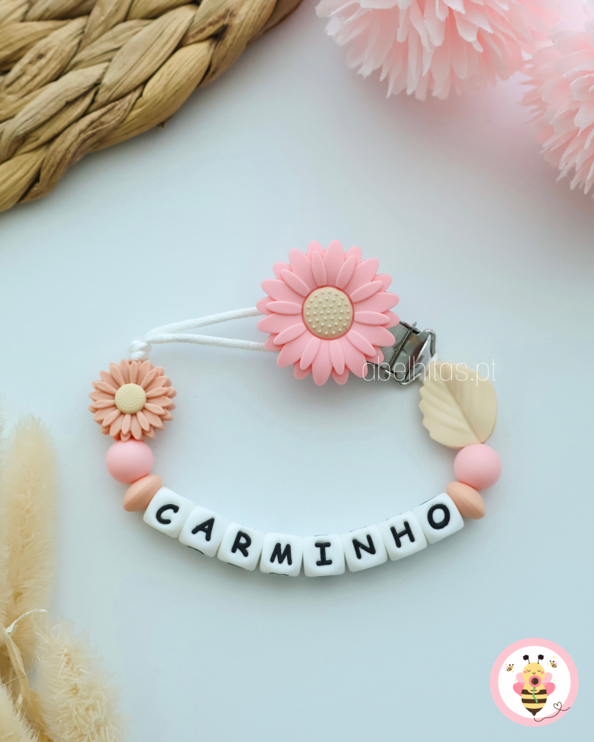 Prendedor de chupeta com nome - Flor pêssego