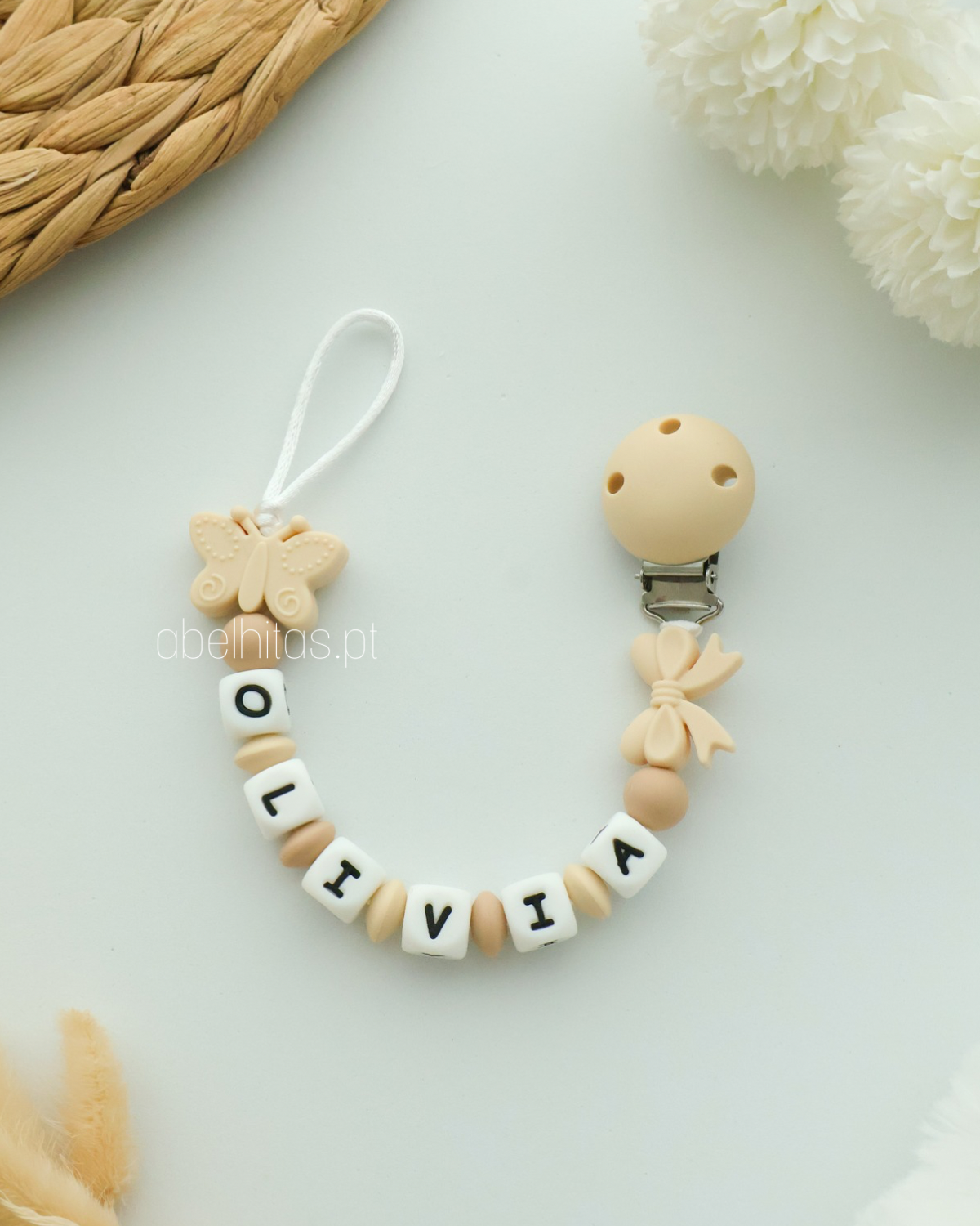 Prendedor de chupeta com nome - Borboleta bege