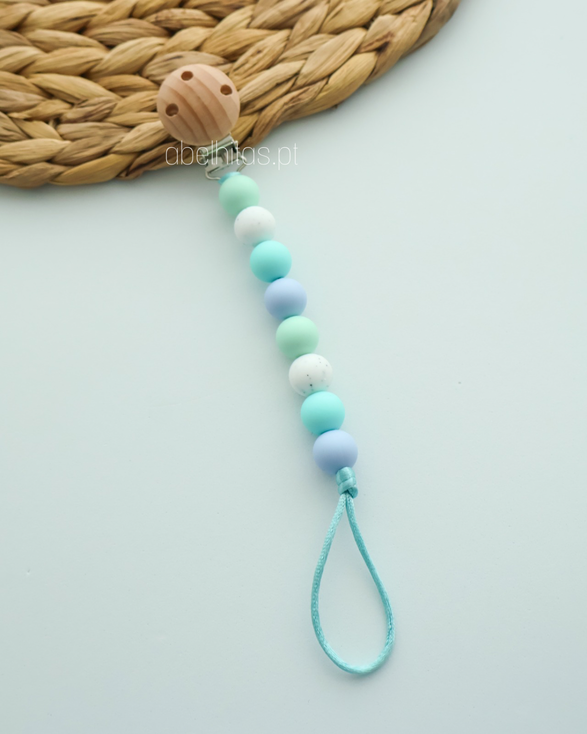 Prendedor de chupeta sem nome - simples colorido