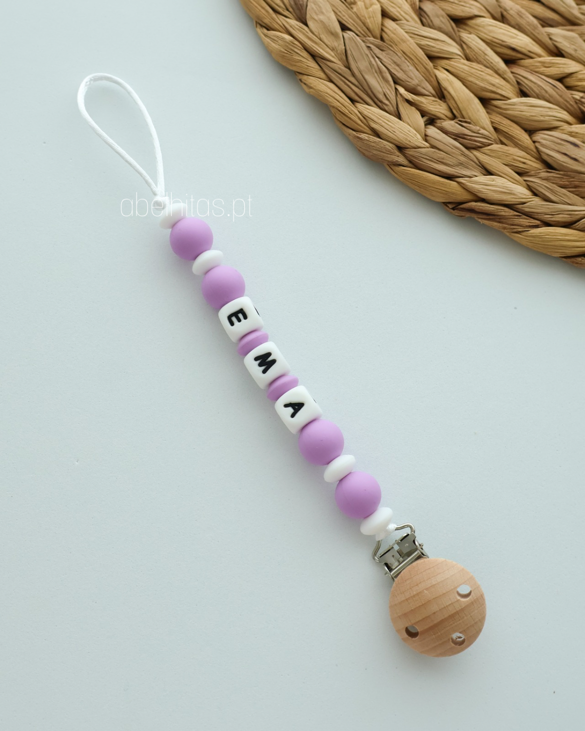 Prendedor de chupeta com nome simples