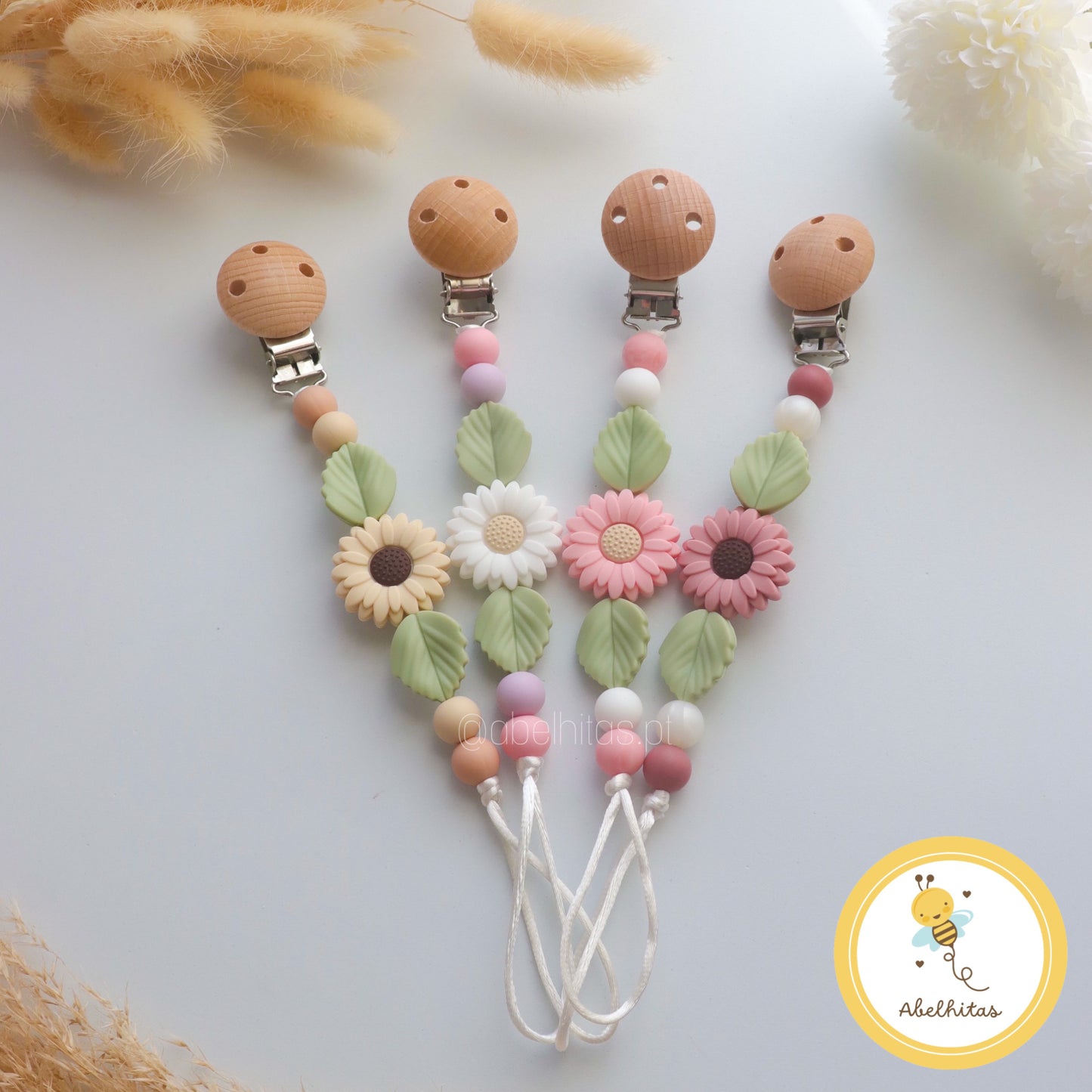 Nameless Pacifier Clip - Flower