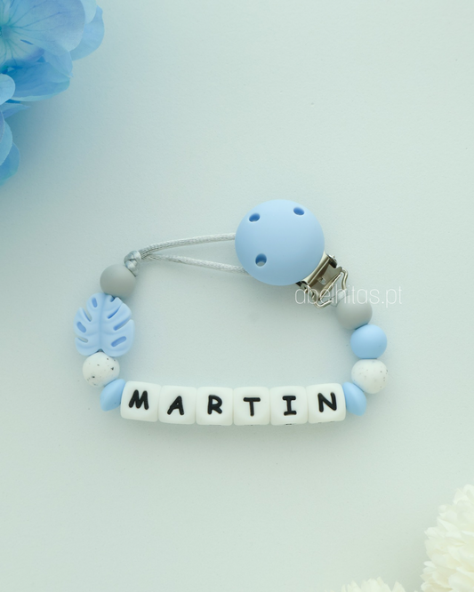 Prendedor de chupeta com nome - Folha monstera azul