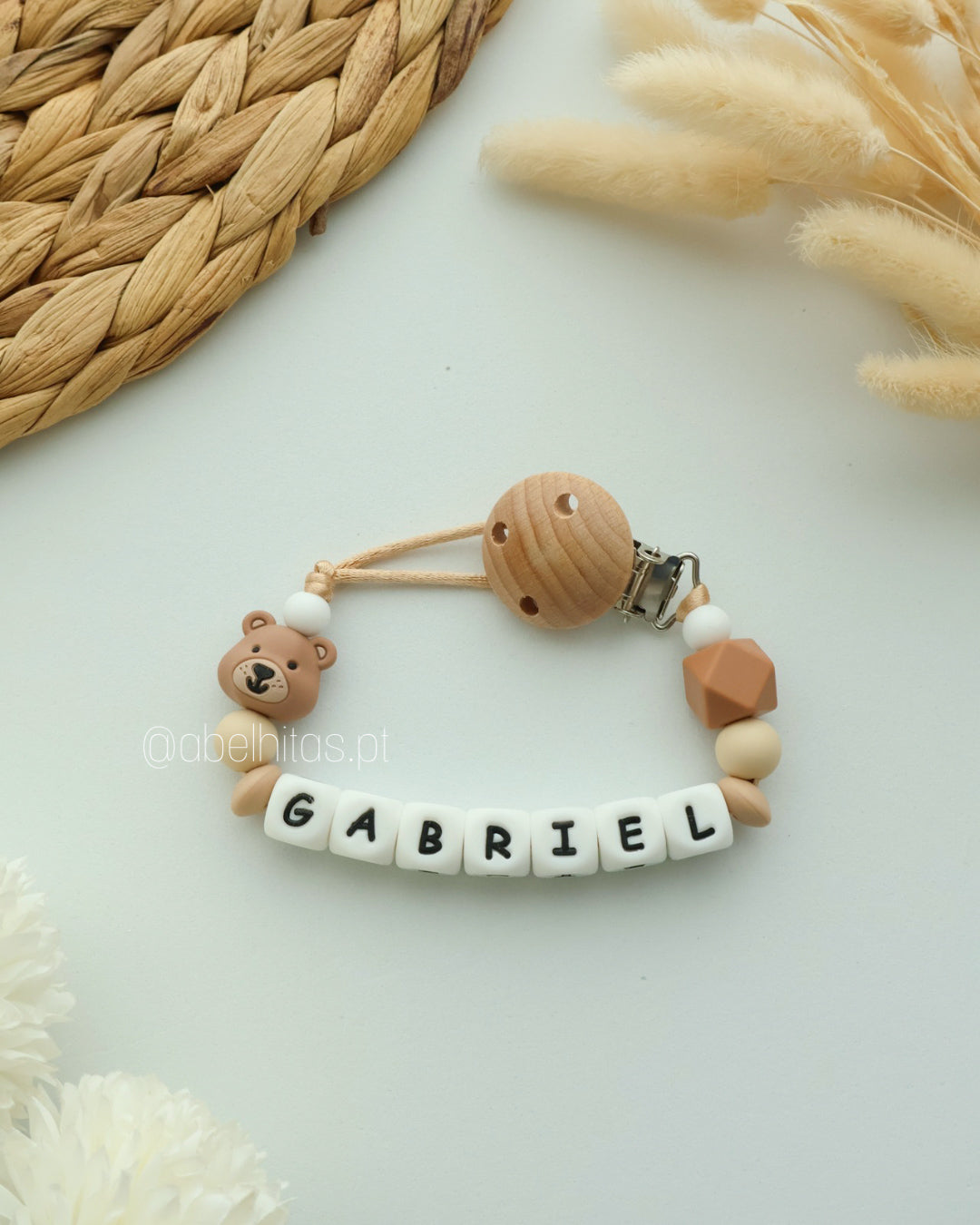 Prendedor de chupeta com nome - Urso
