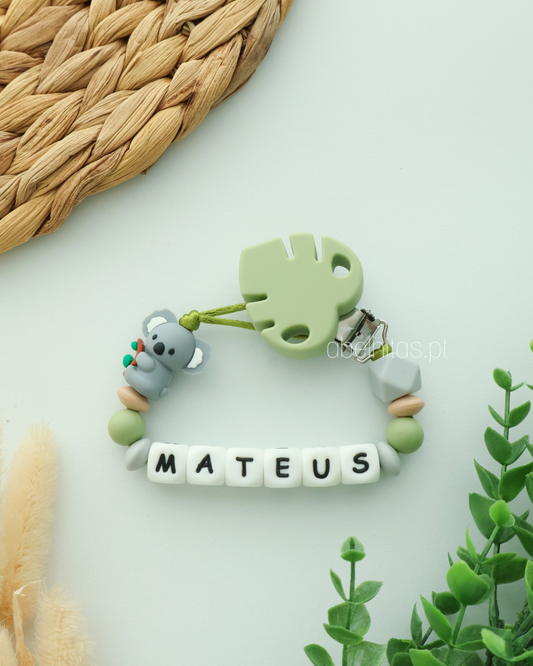 Prendedor de chupeta com nome - Coala